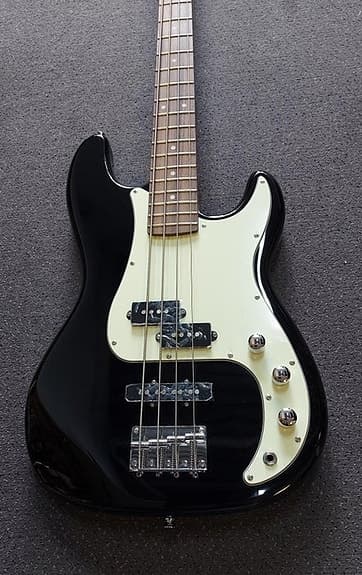 EKO - Standard Series PJ-Bass Pakket - - Elektrisk basguitar