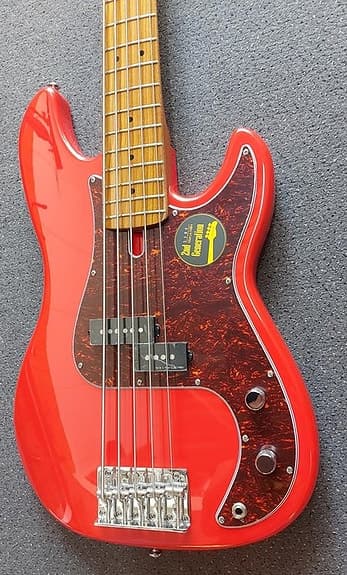 Sire Marcus Miller - P5 A5/DR Dakota Red p-bass - - 5-strenget elektrisk basguit