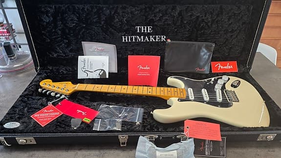 Fender Nile Rodgers Hitmaker Stratocaster BRAND NEW! Signature Guitar