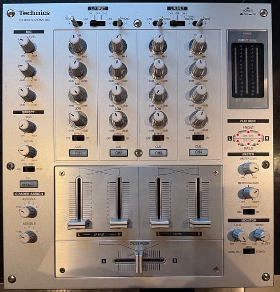 Technics SH-MZ1200 DJ mixer sølv