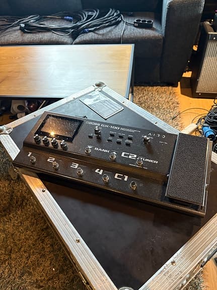 Boss GX-100 guitar multieffekt pedalboard