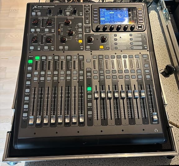 Behringer X32 Producer Bundle + X-Live kort