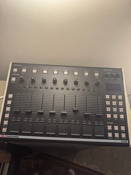 Isla Instruments S2400