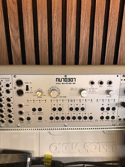 Acid Lab NU70307 Eurorack sequencer