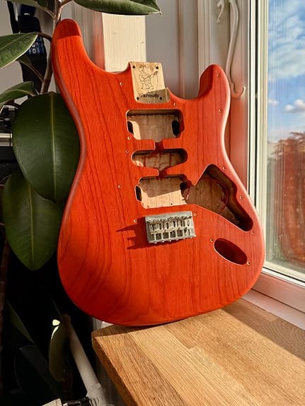 Warmoth Stratocaster 1-Piece Swamp Ash