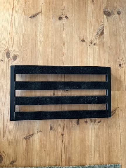 Pedaltrain 2 pedalboard til guitarpedaler + hardcase