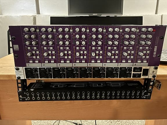 Komplet 8-kanals Hard Ware Klark Teknik Square One compressor til din DAW