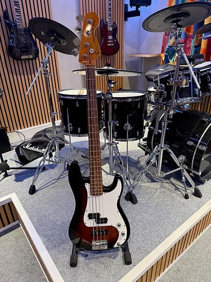 Squier Precision Affinity P/J Bass