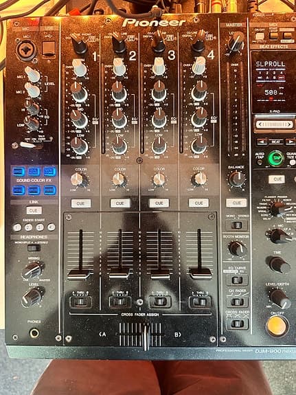 Pioneer DJ mixer 4-kanals