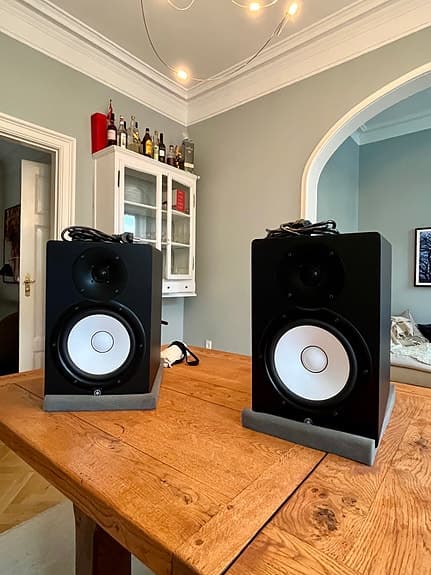 Yamaha HS8 aktive studiomonitor højttalere sort