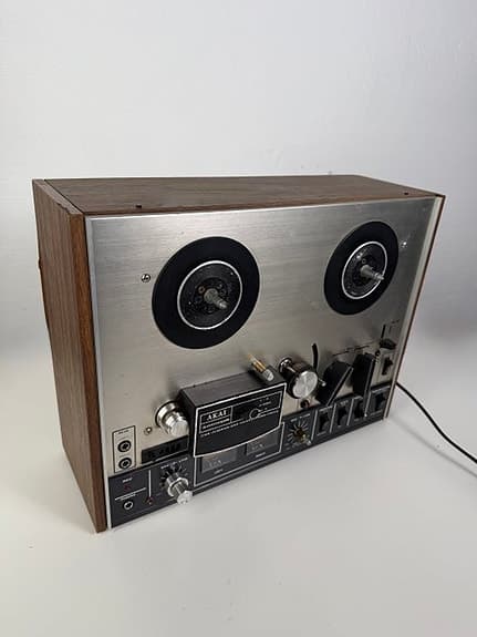 Akai - 4000DS / 3-hoved 4-spors stereo Reel to reel spolebånd 18 cm