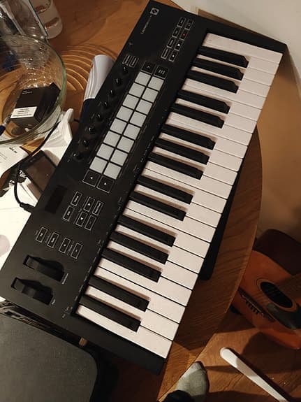 M-Audio Oxygen MIDI keyboard 49 tangenter sort