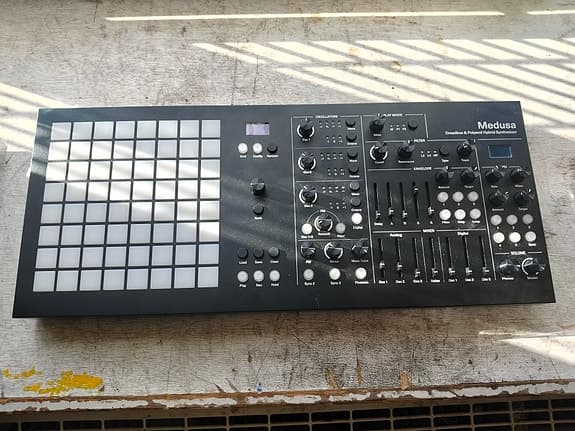 Polyend Dreadbox Medusa
