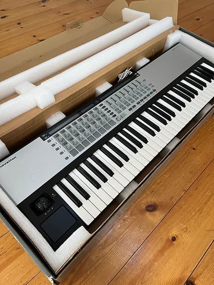 Novation Remote 61 SL midi keyboard