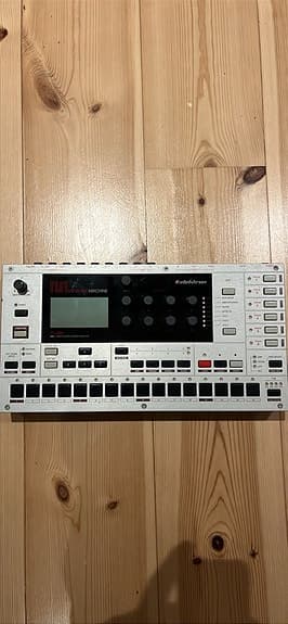 Elektron Monomachine SFX60+ MKII synthesizer / groovebox