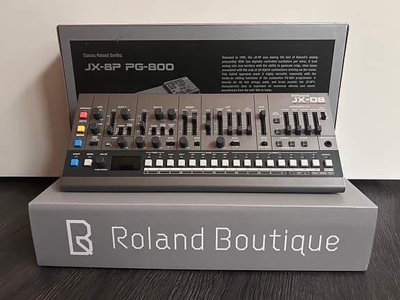 Roland JX-08 Boutique synthesizer
