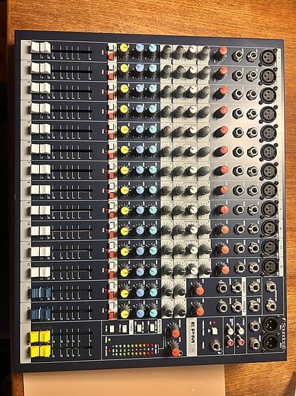Soundcraft EPM12