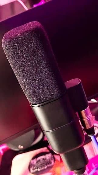 Logitech G Yeti Studio Broadcast Mikrofon
