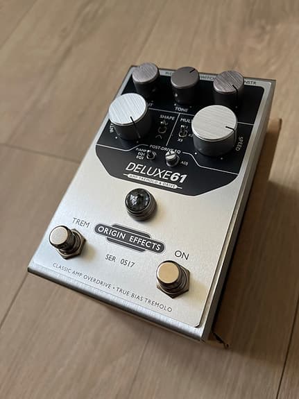 Origin Effects Deluxe61 guitar pedal tremolo & drive