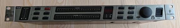 Behringer Feedback Destroyer parametric equalizer - FBQ2496