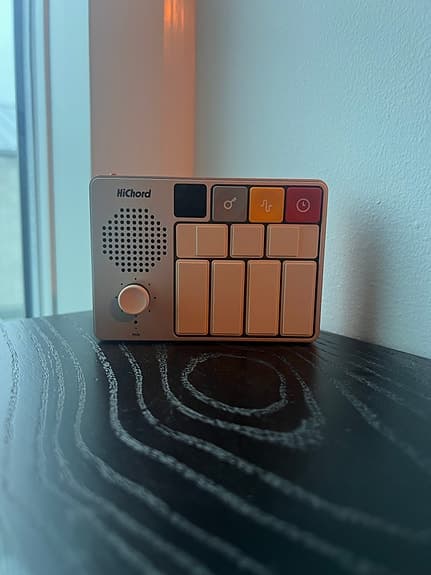 HiChord mini synthesizer / sampler med taske