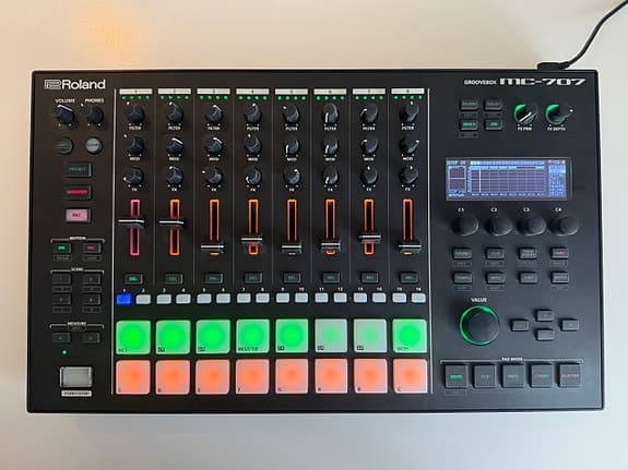 Roland MC-707 groovebox / sampler