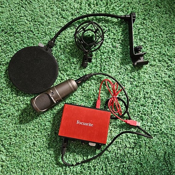 Focusrite Scarlett Solo + Supreme CU-1 mikrofon