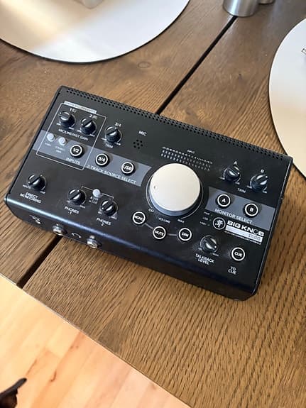 Mackie Big Knob Studio - Lydkort