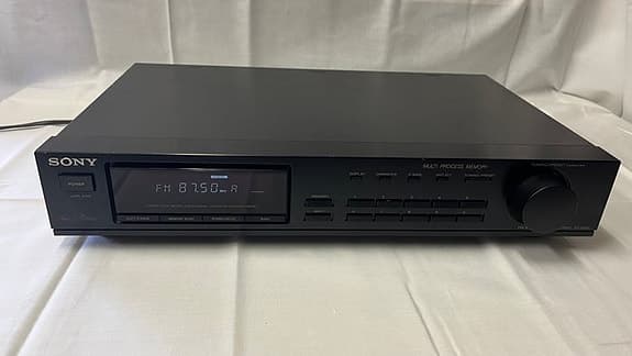 Sony - ST-S320 kvartslåst PLL-digital synthesizer Tuner