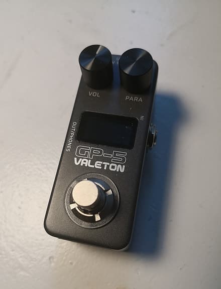 Valeton GP-5 guitar multieffekt pedal