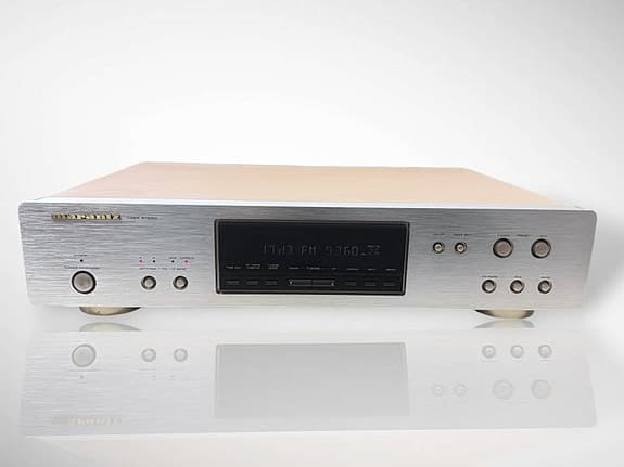 Marantz - ST6000 Digital Quartz Synthesizer Tuner
