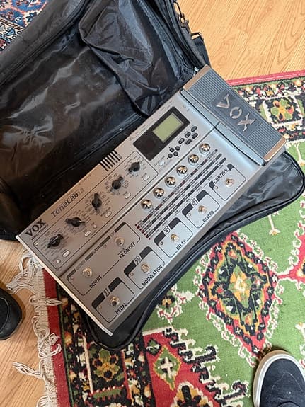VOX ToneLab LE – guitareffekt med strømforsyning og taske