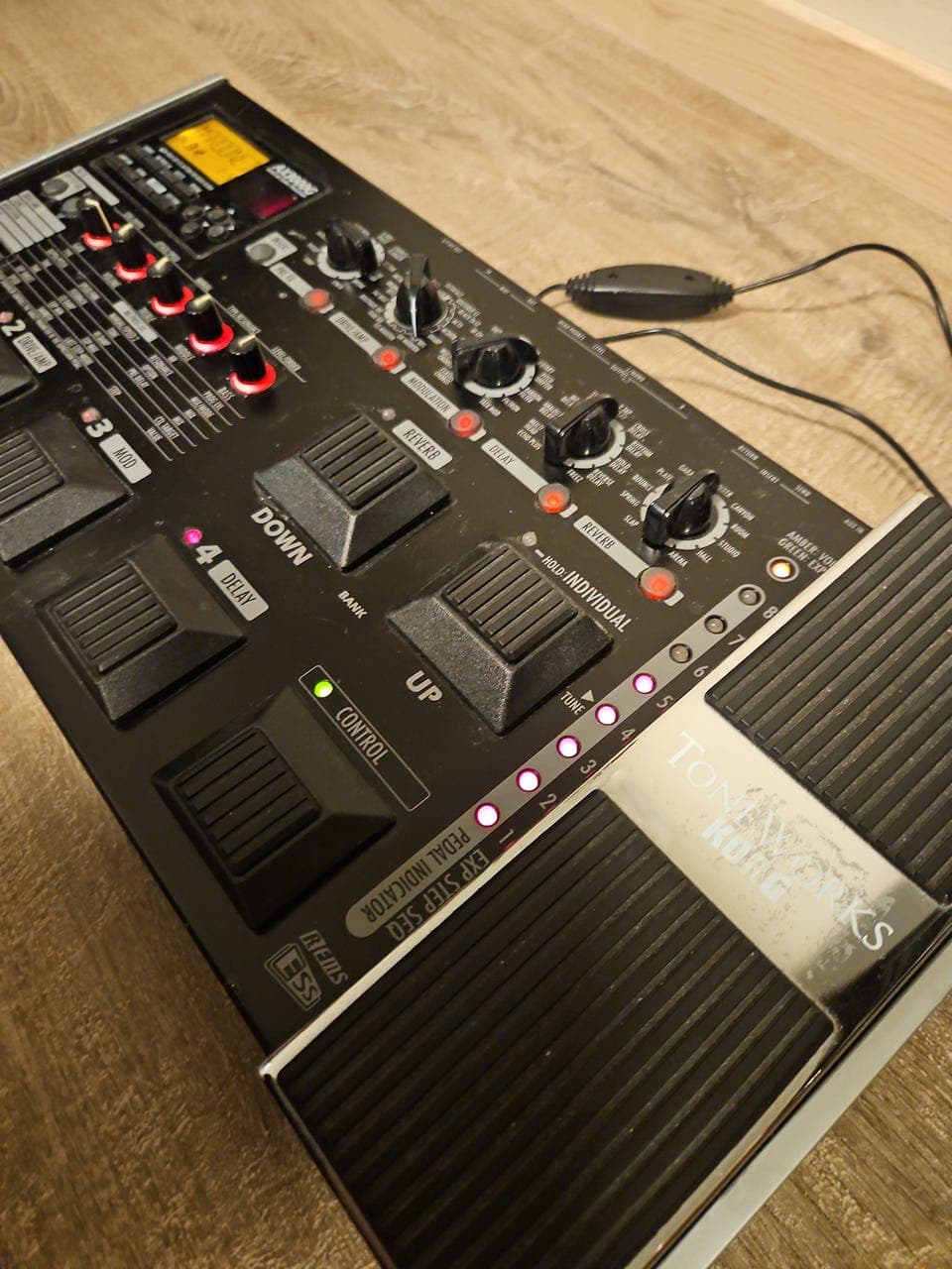 KORG AX3000G multieffektprosessor