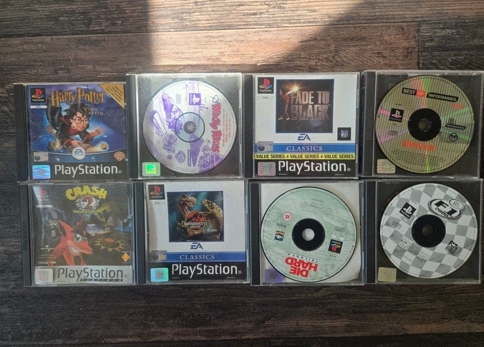 Ps 1 spill, div stand, SALG 50kr pr stk