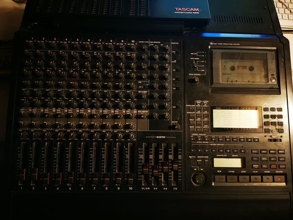 Tascam 688 Midistudio