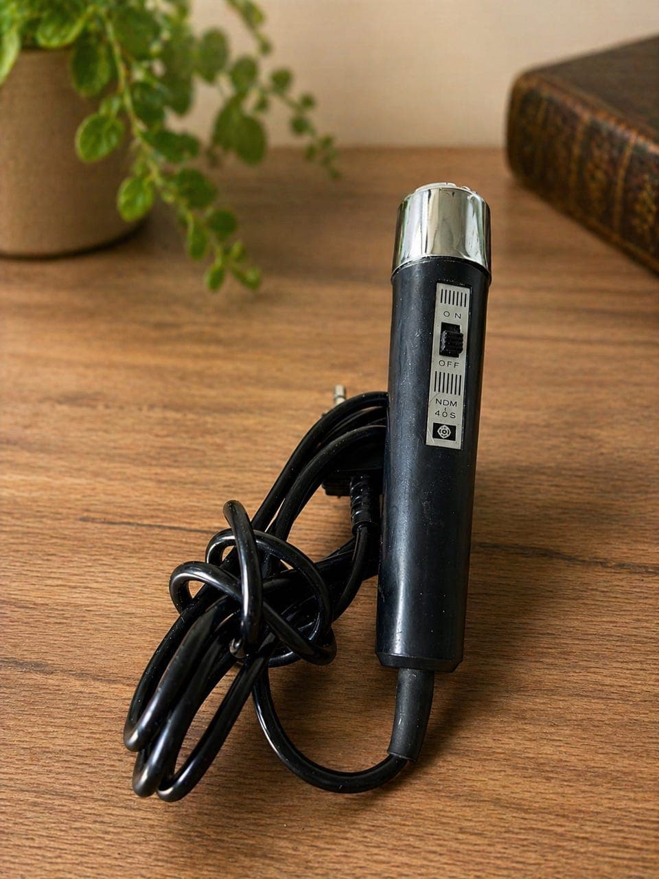 Retro mikrofon NDM 40 S – vintage opptaksmikrofon