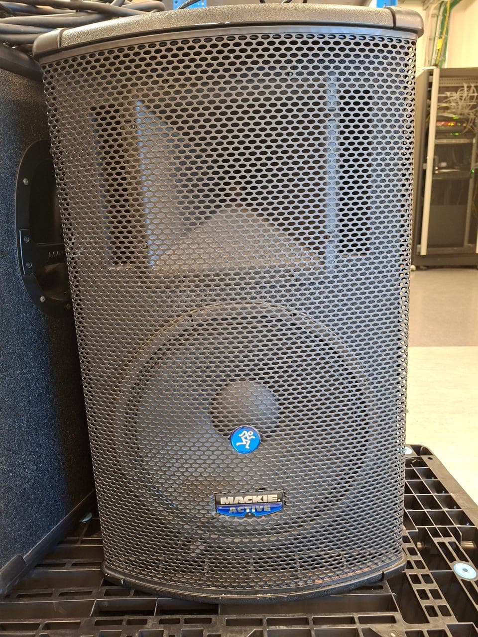 Mackie SA1521, 15" aktive PA høyttalere, knapt benyttet selges