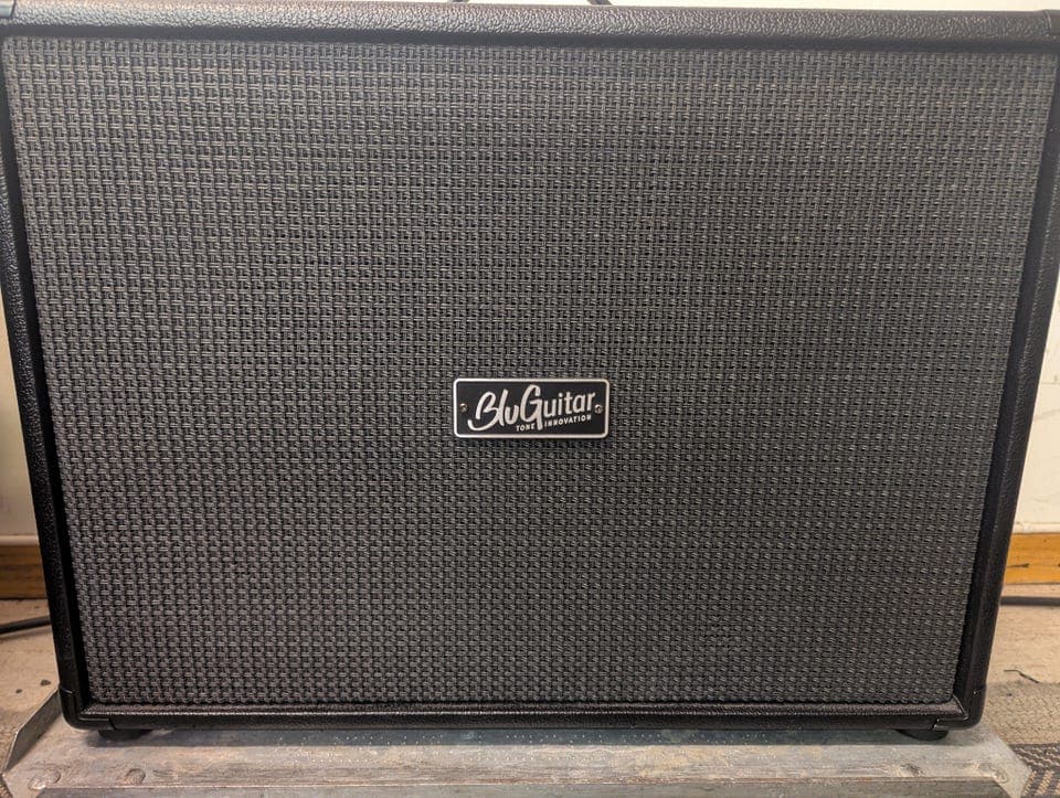 BluGuitar Fat Cab.