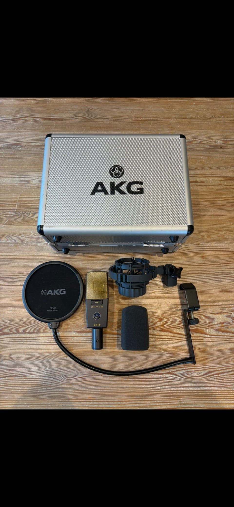 AKG C414 XLII – som ny, komplett med koffert og tilbehør