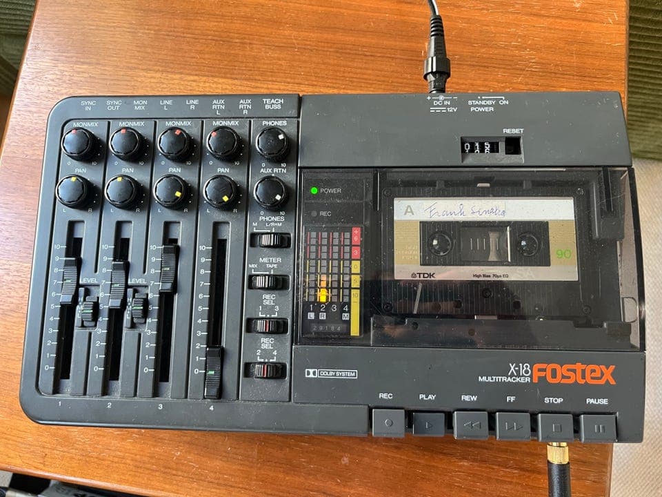 Fostex X-18 kassett 4-spors portastudio