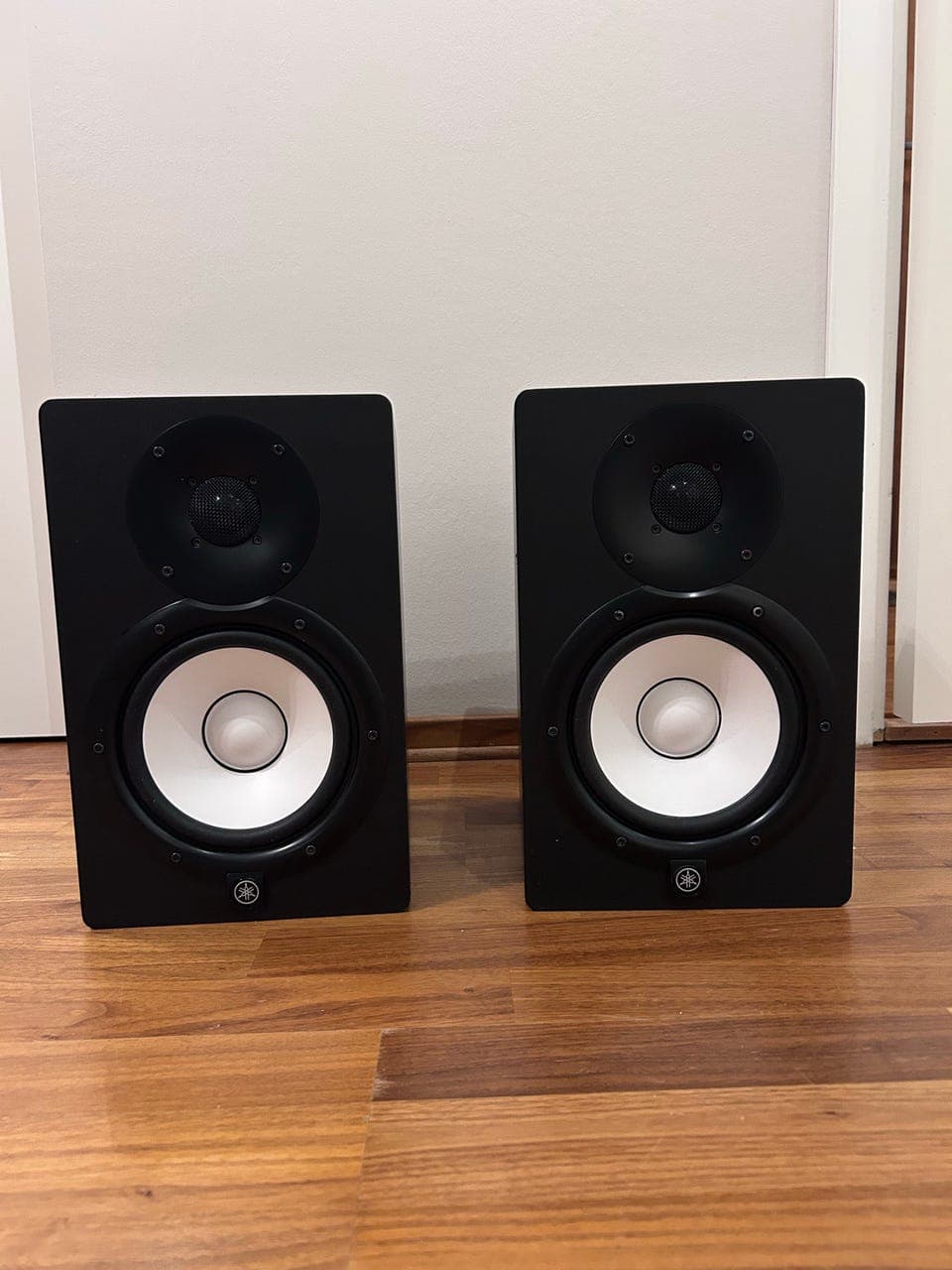 Yamaha HS7 aktive studiomonitorer svart par