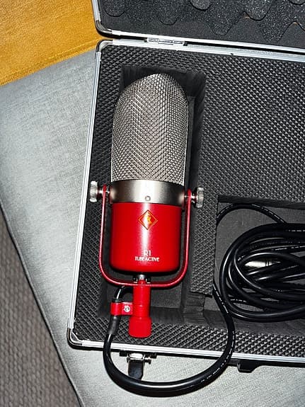 Golden Age Audio Project R1 Tube active