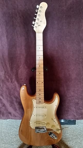 Stratocaster elektrisk gitar natur