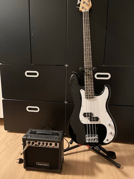 Startersett til bass guitar