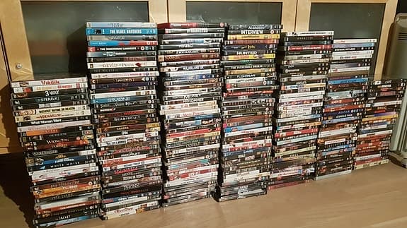 Hundrevis av DVD-filmer