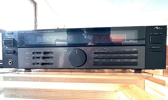 Digital Synthesizer-Receiver - Lyd forsterker