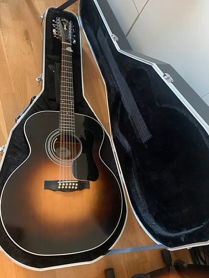 Guild F212XL 12-string Jumbo acoustic Guitar 1976 mod