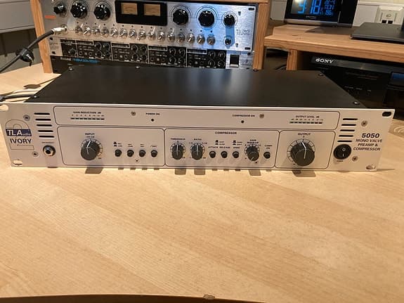 TL Audio 5050 Preamp & Compressor