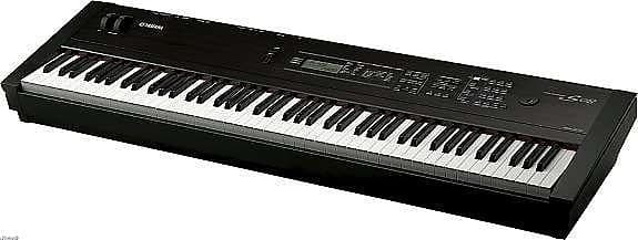 Yamaha S-08 Synthesizer / stage piano.