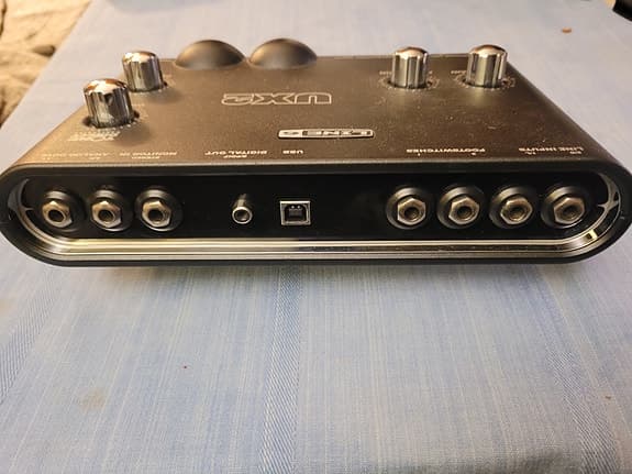 Line 6 UX2 USB lydkort / audio interface